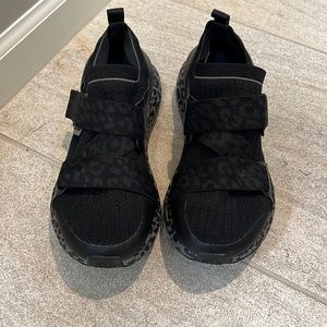 Stella McCartney Adidas black ultra boost tennis shoes
